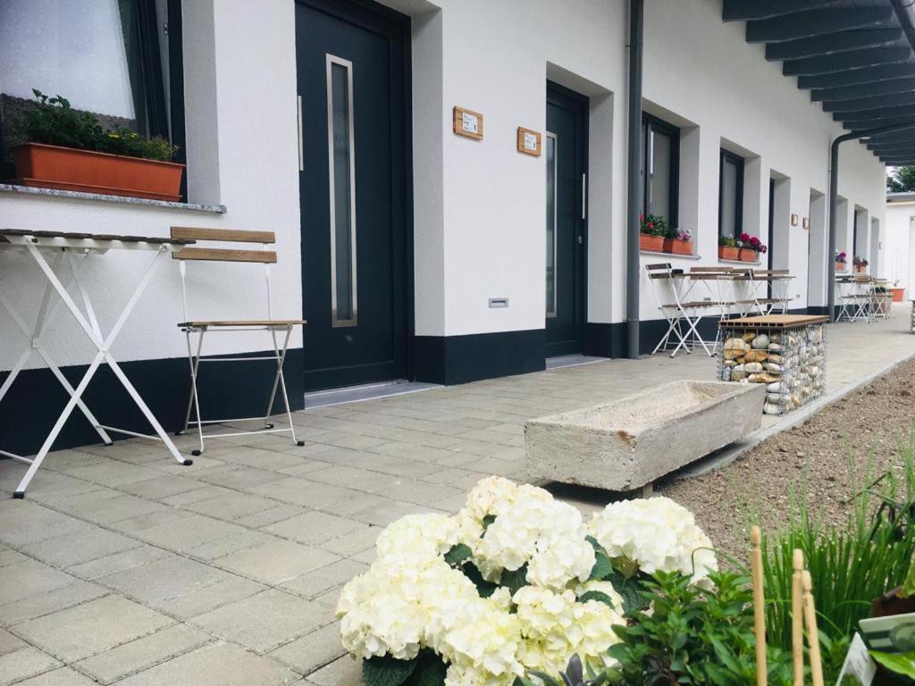 Doms Gaestehaus Frauenkirchen Luaran gambar