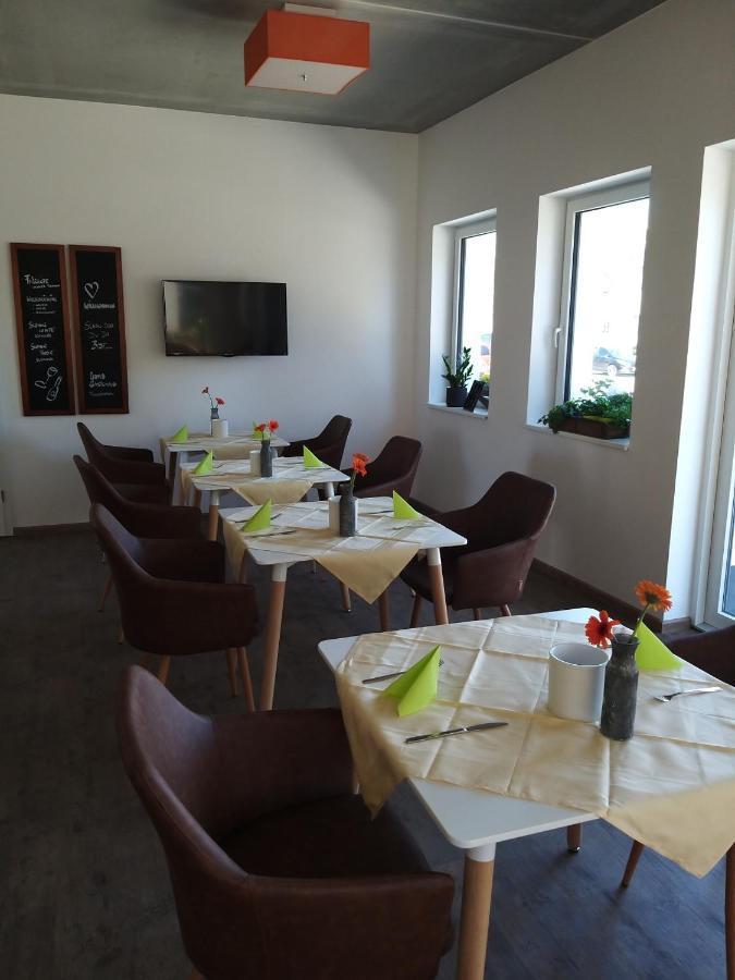 Doms Gaestehaus Frauenkirchen Luaran gambar