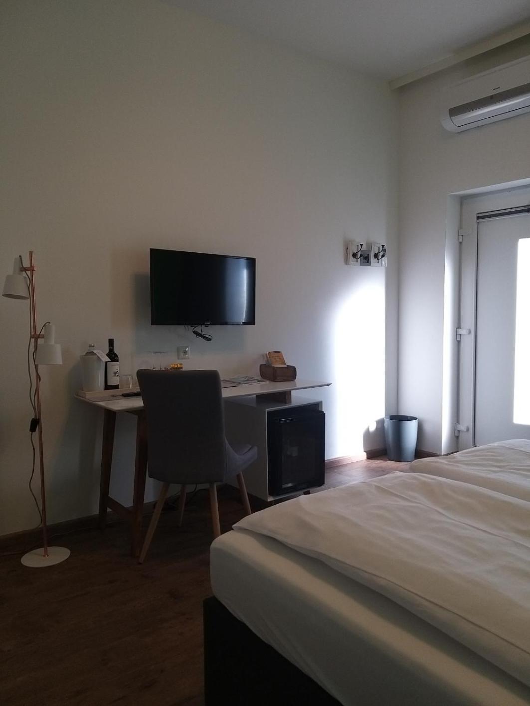 Doms Gaestehaus Frauenkirchen Luaran gambar